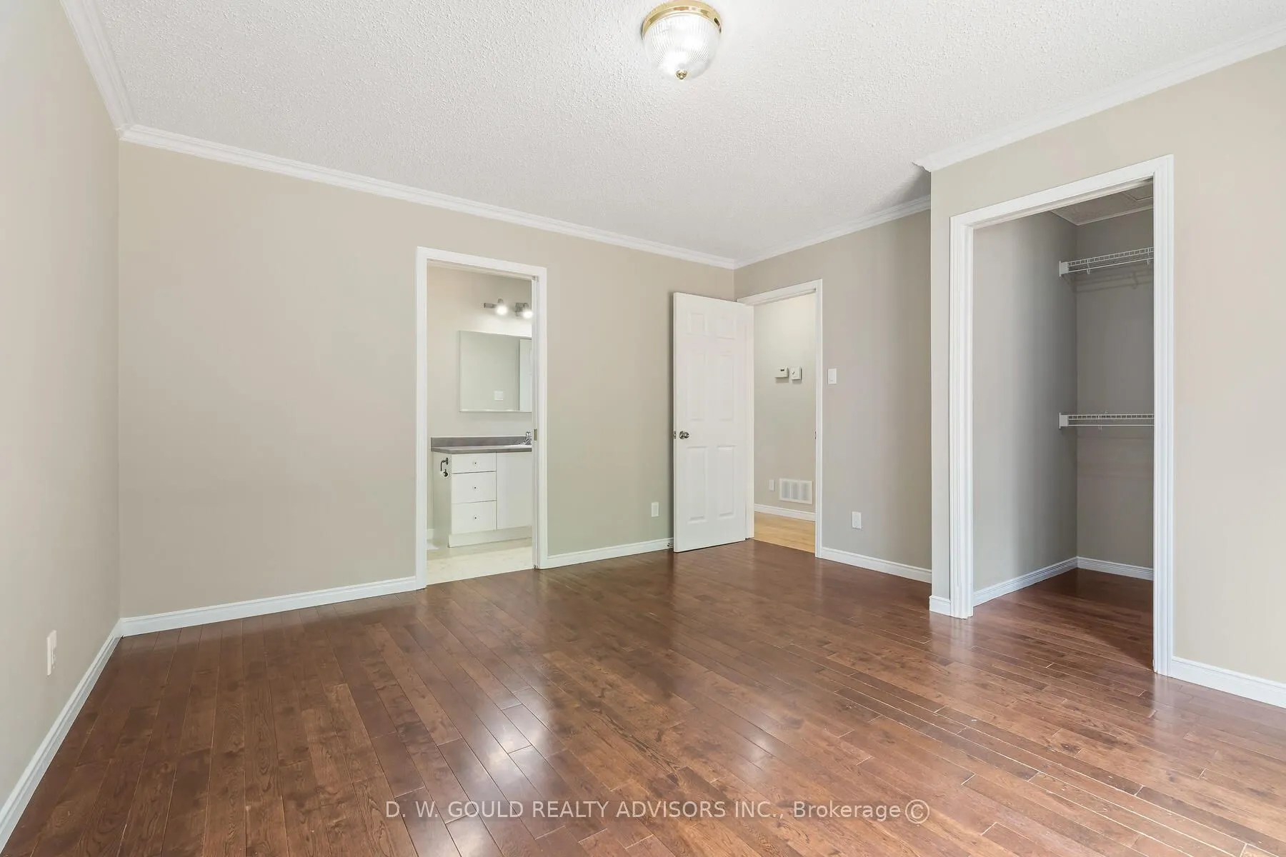 42 River Drive