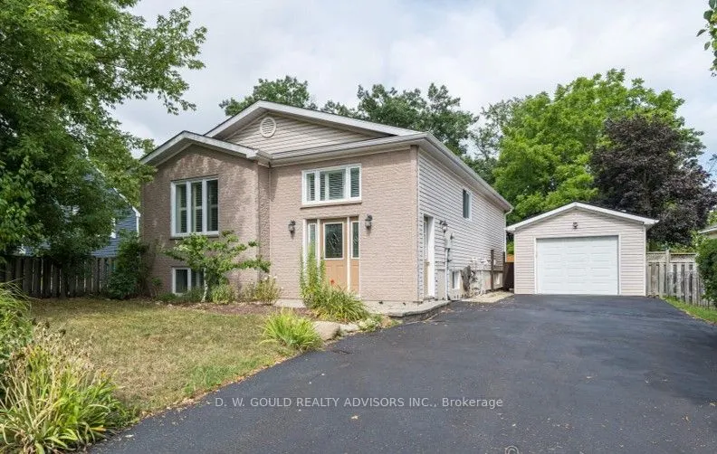 42 River Drive