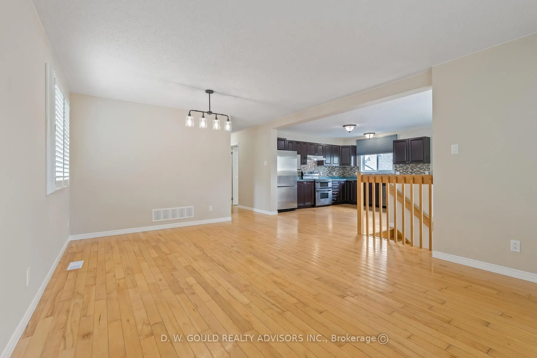 42 River Drive