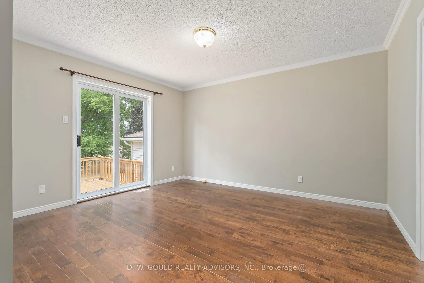 42 River Drive