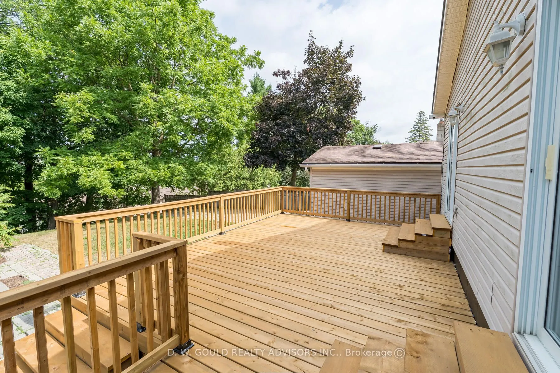42 River Drive