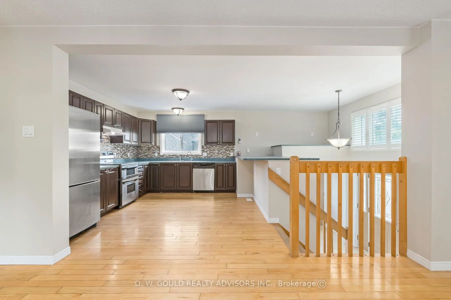 42 River Drive