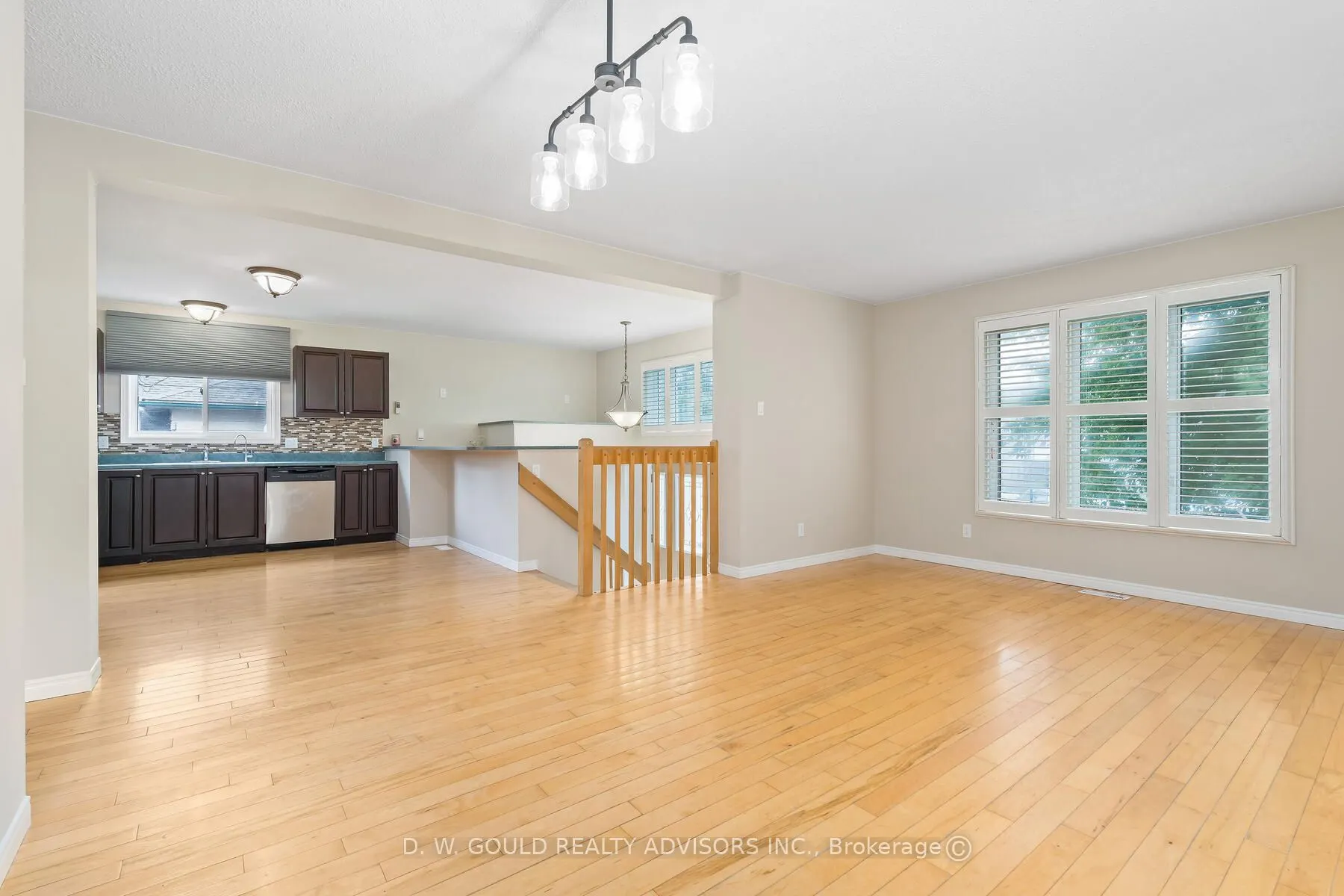 42 River Drive