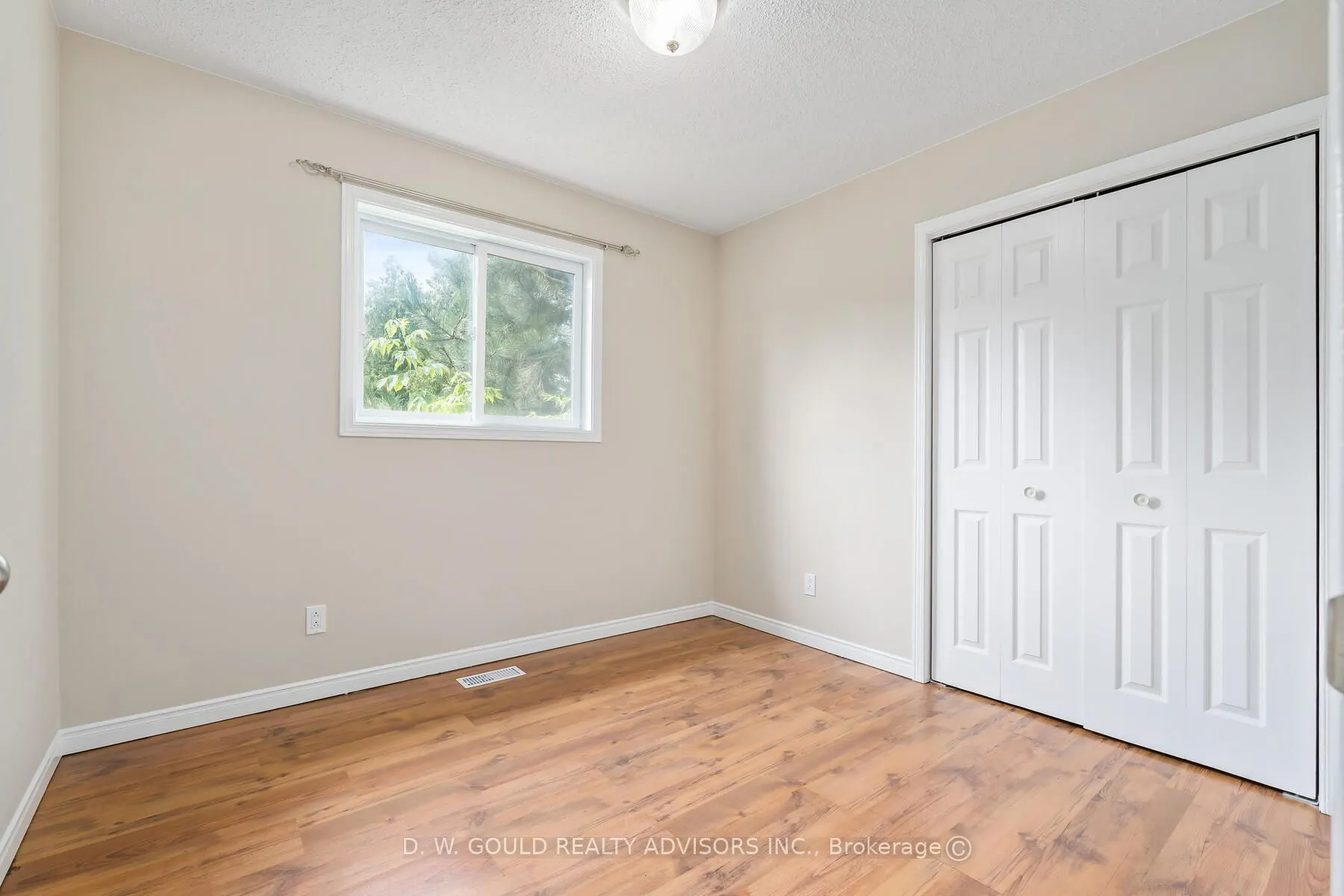 42 River Drive