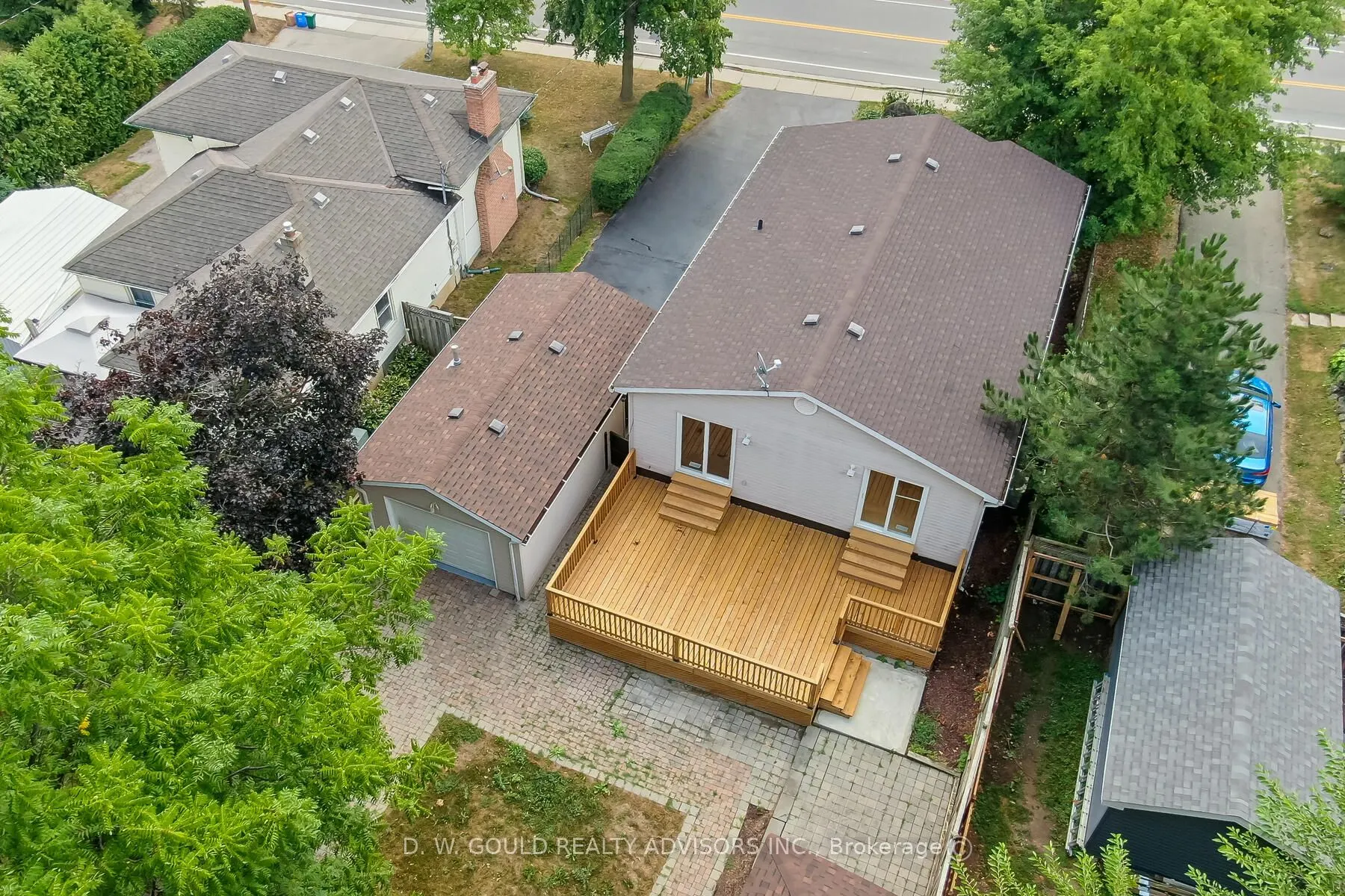 42 River Drive