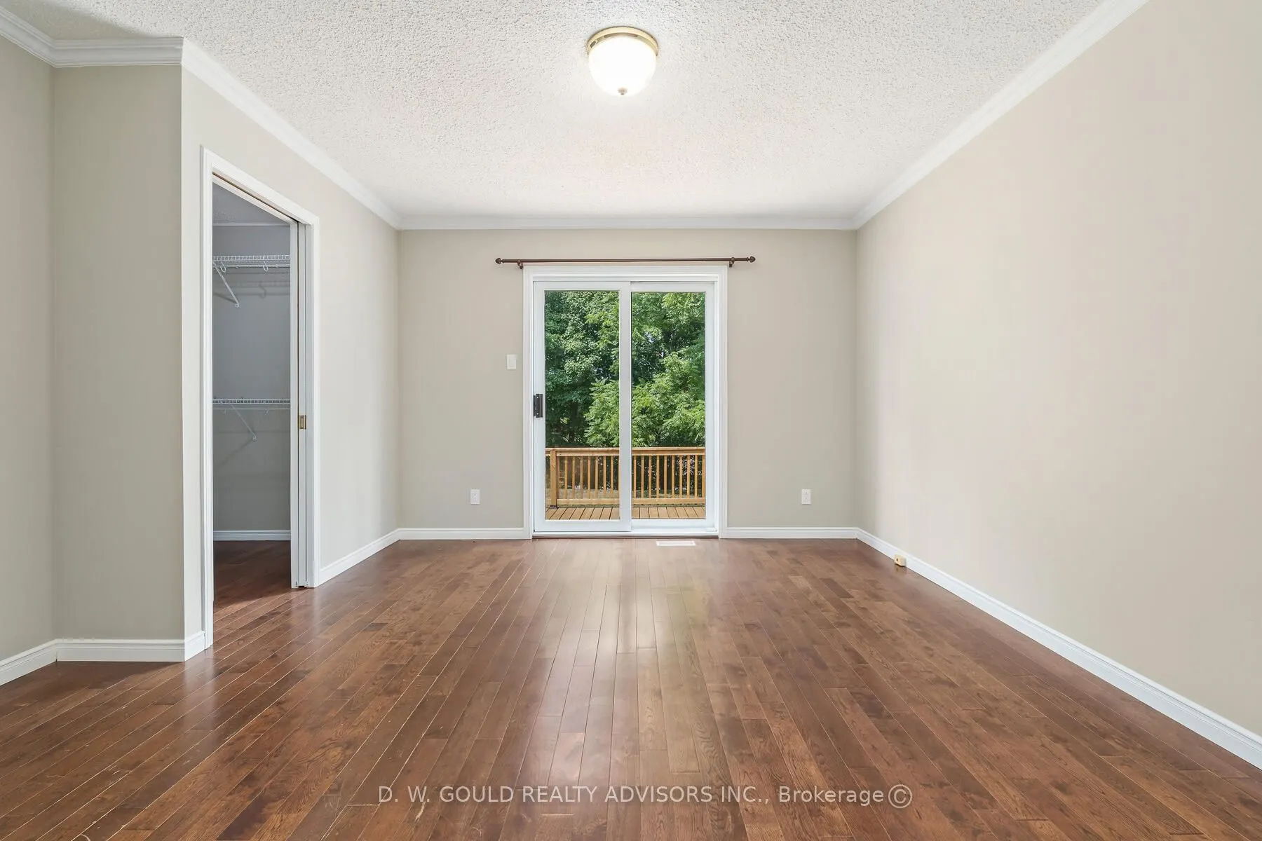 42 River Drive