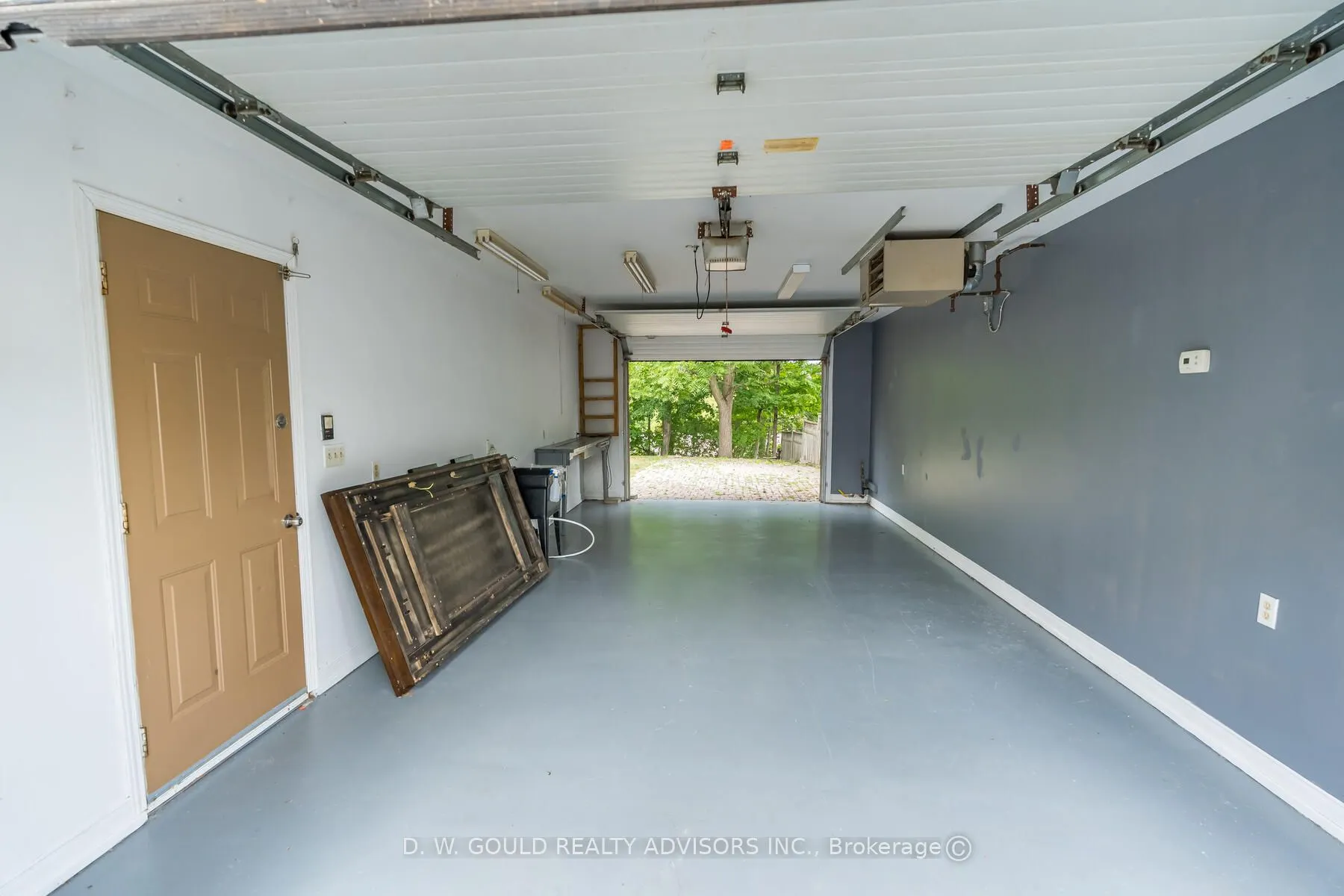 42 River Drive