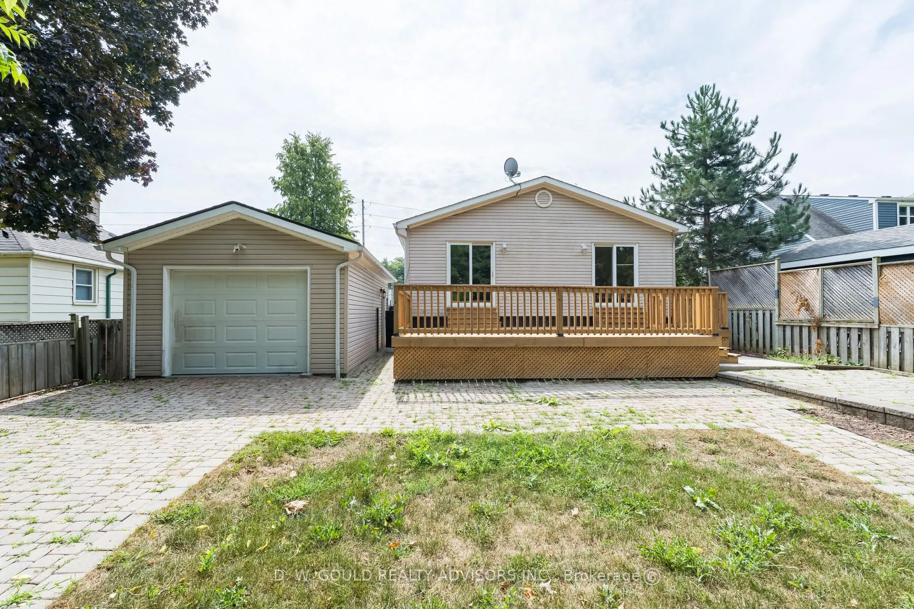 42 River Drive
