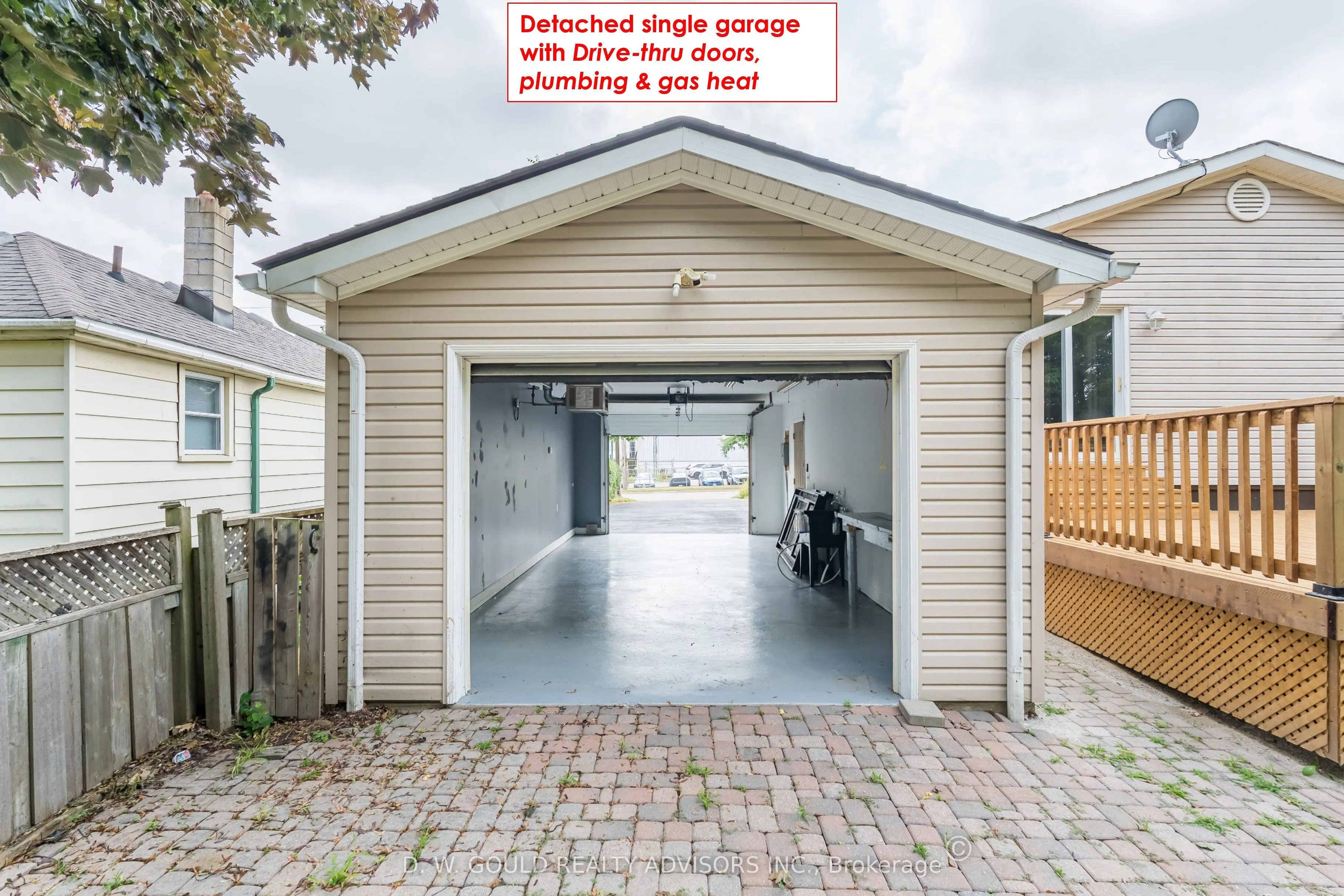 42 River Drive