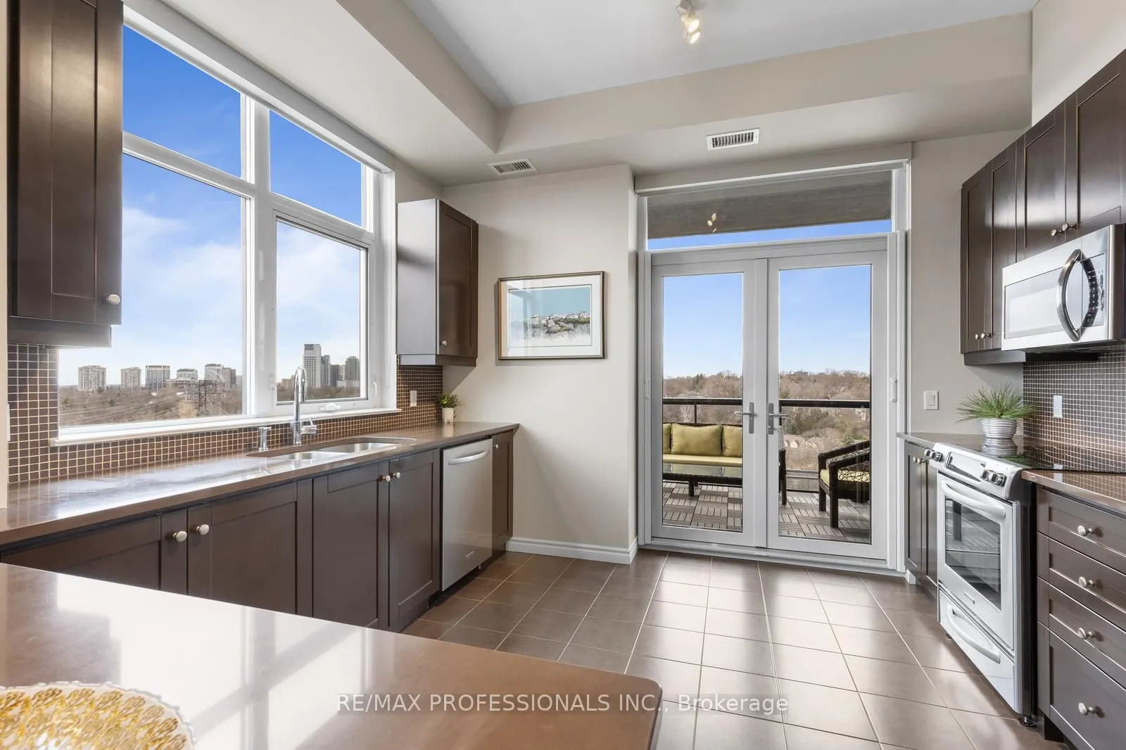 1135 Royal York Road, #1203