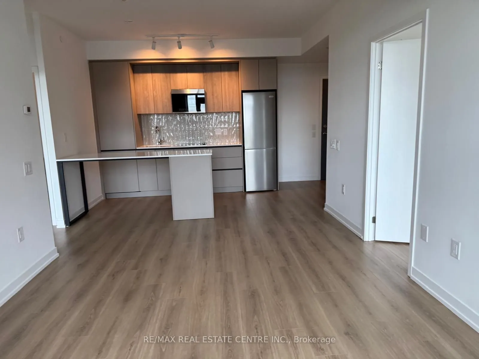 2485 Eglinton Avenue W, #1118