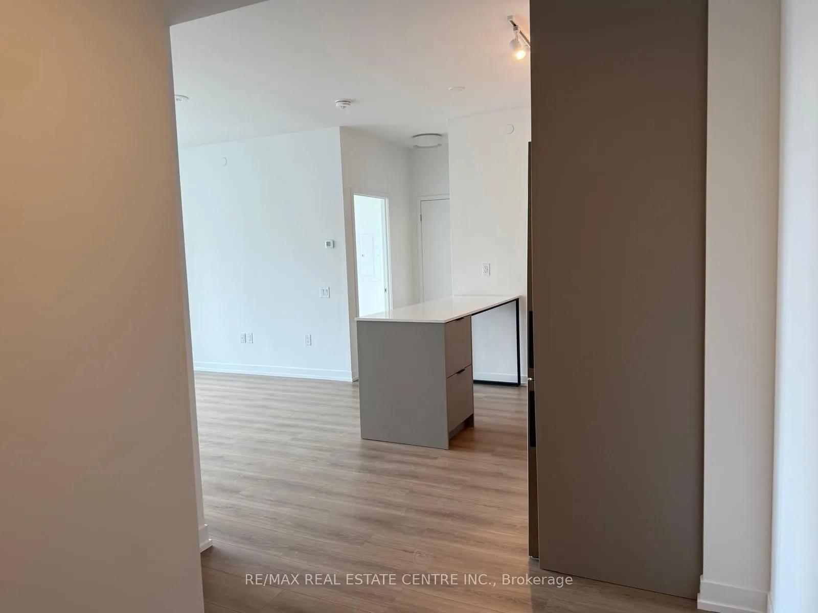 2485 Eglinton Avenue W, #1118