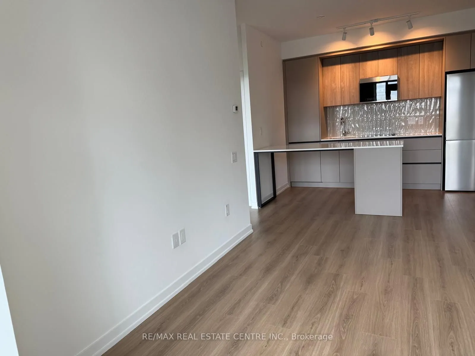 2485 Eglinton Avenue W, #1118