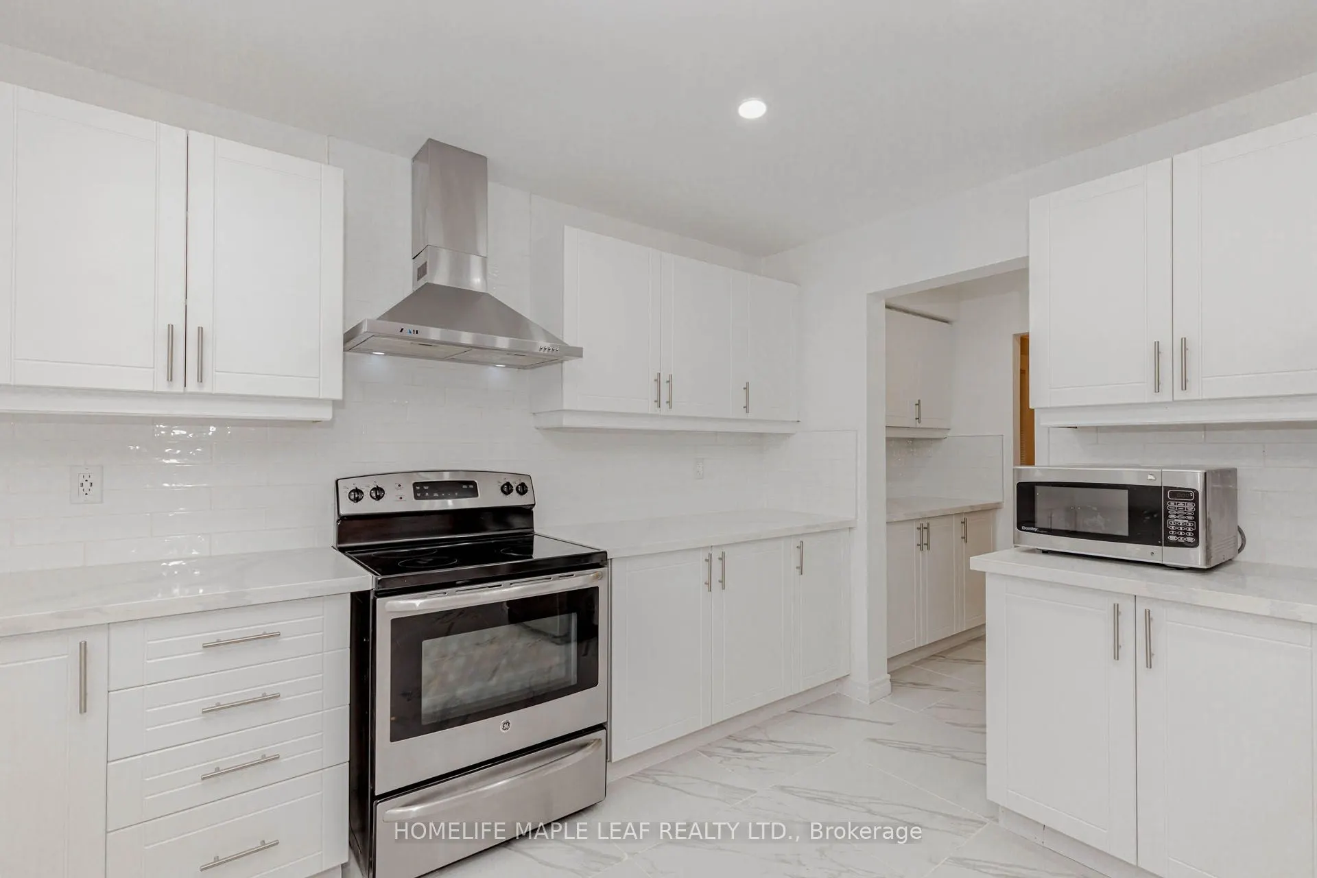 72 Dunvegan Crescent