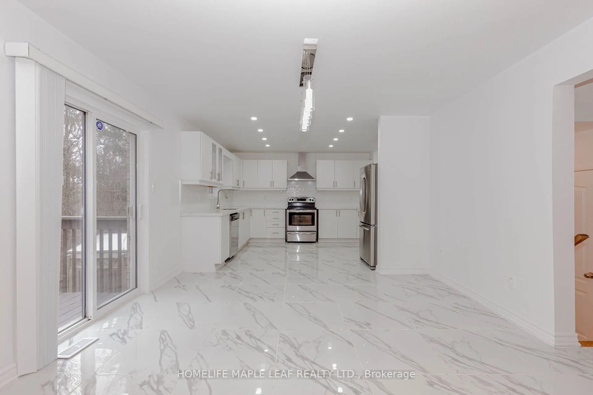 72 Dunvegan Crescent