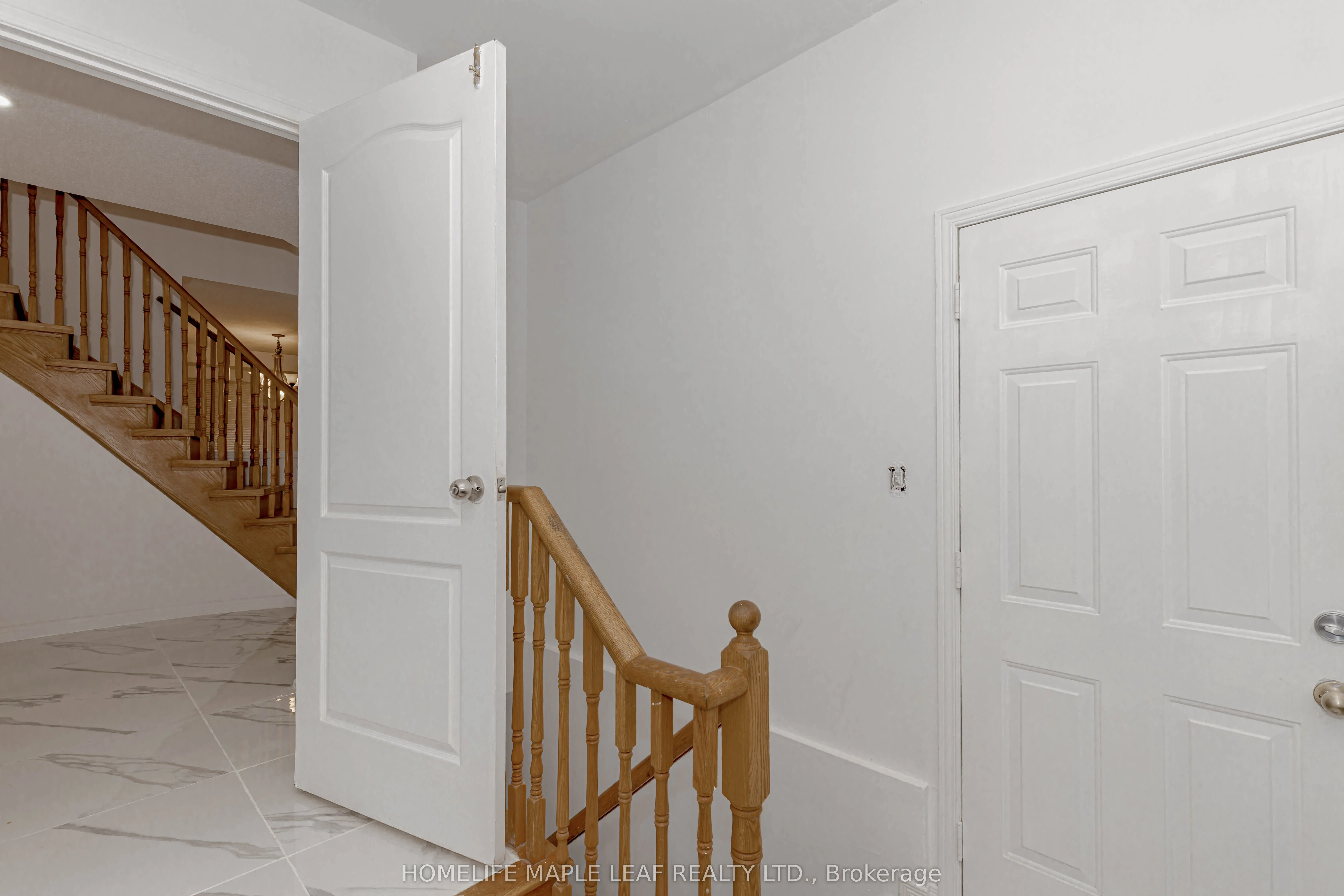 72 Dunvegan Crescent