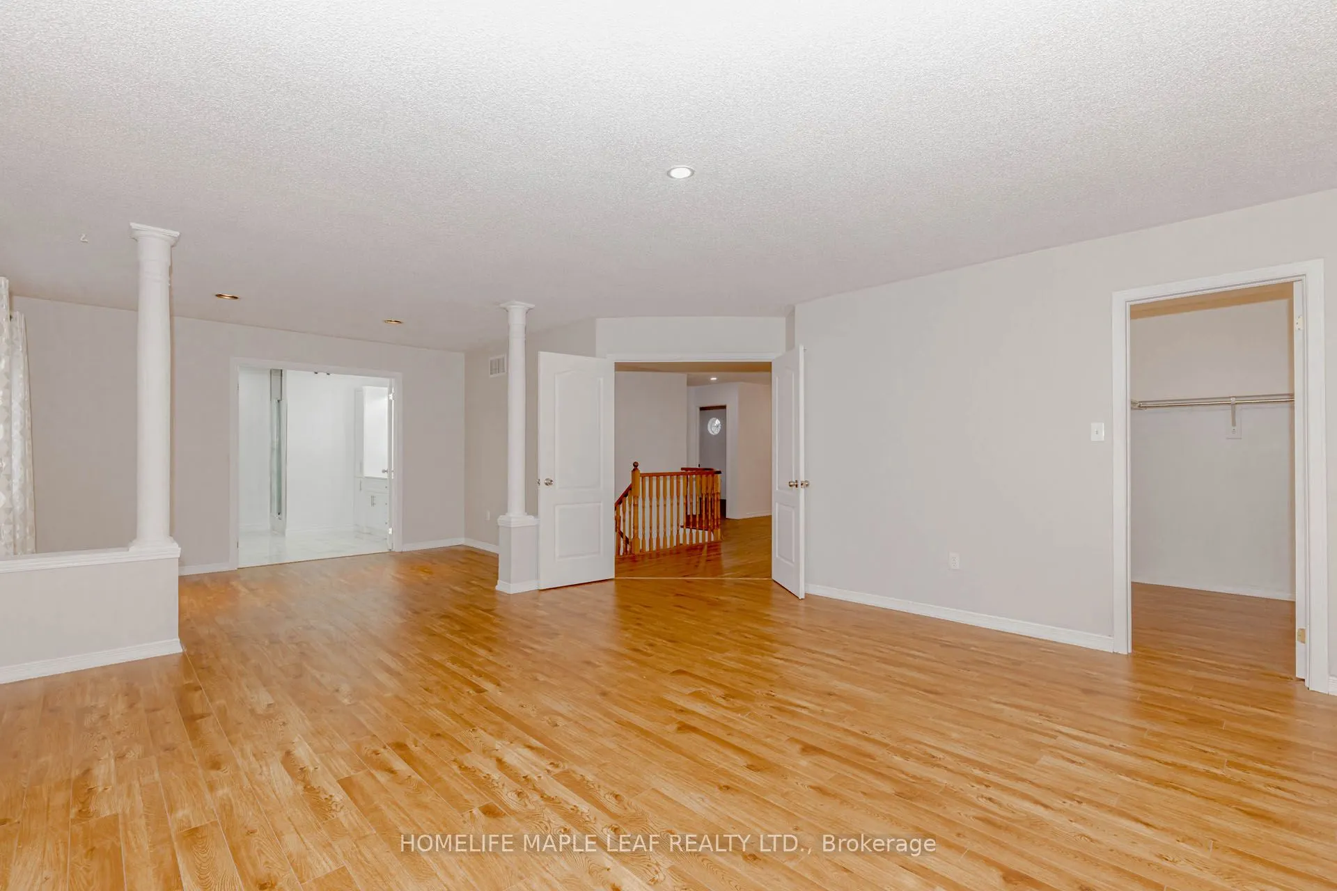 72 Dunvegan Crescent