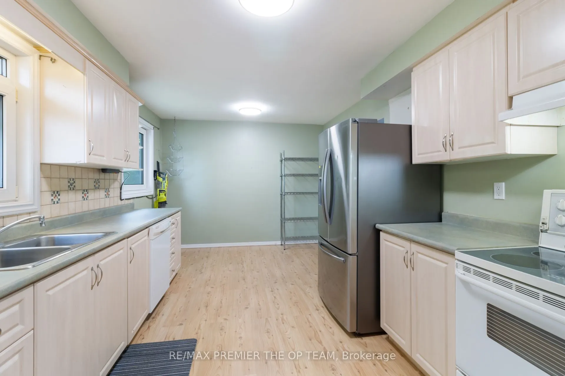 6 Larkfield Road