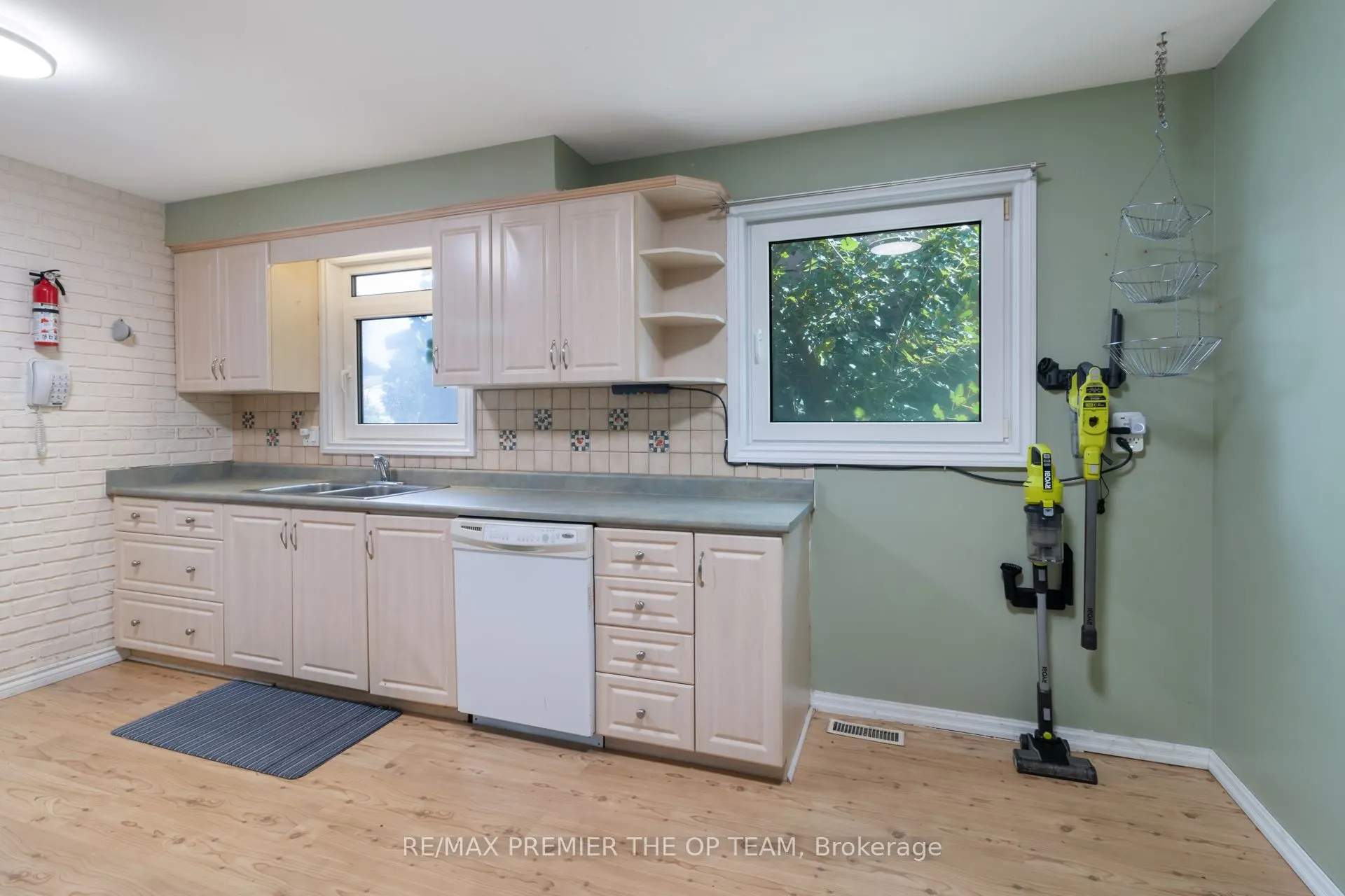 6 Larkfield Road