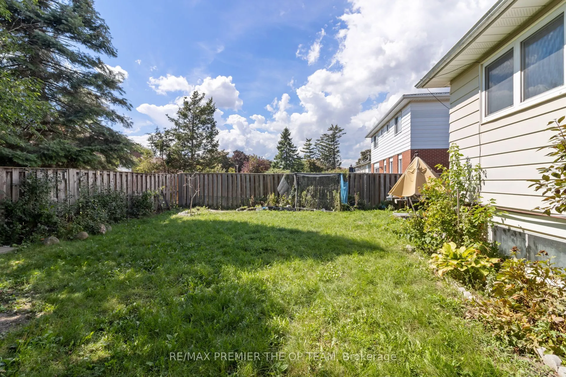 6 Larkfield Road