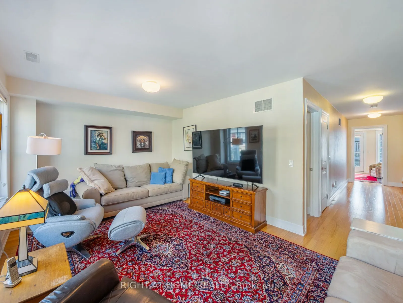 2369 Ontario Street, #26