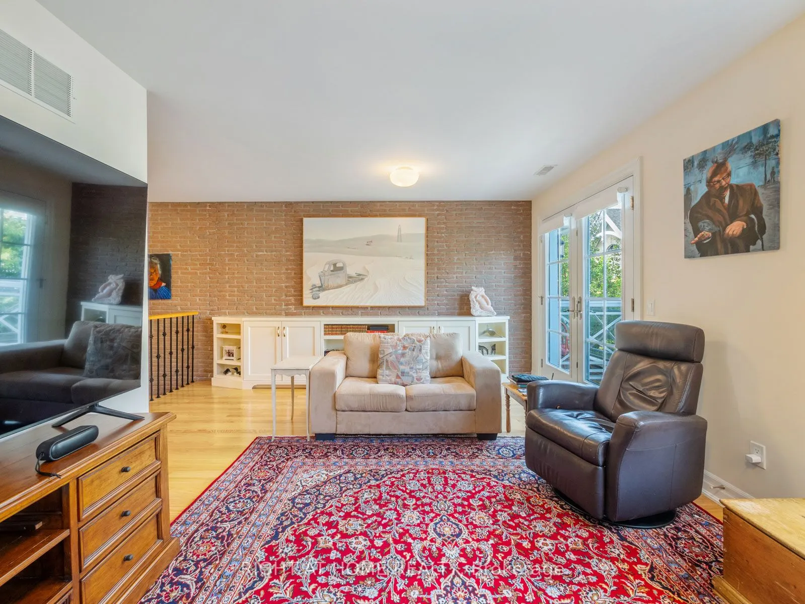 2369 Ontario Street, #26