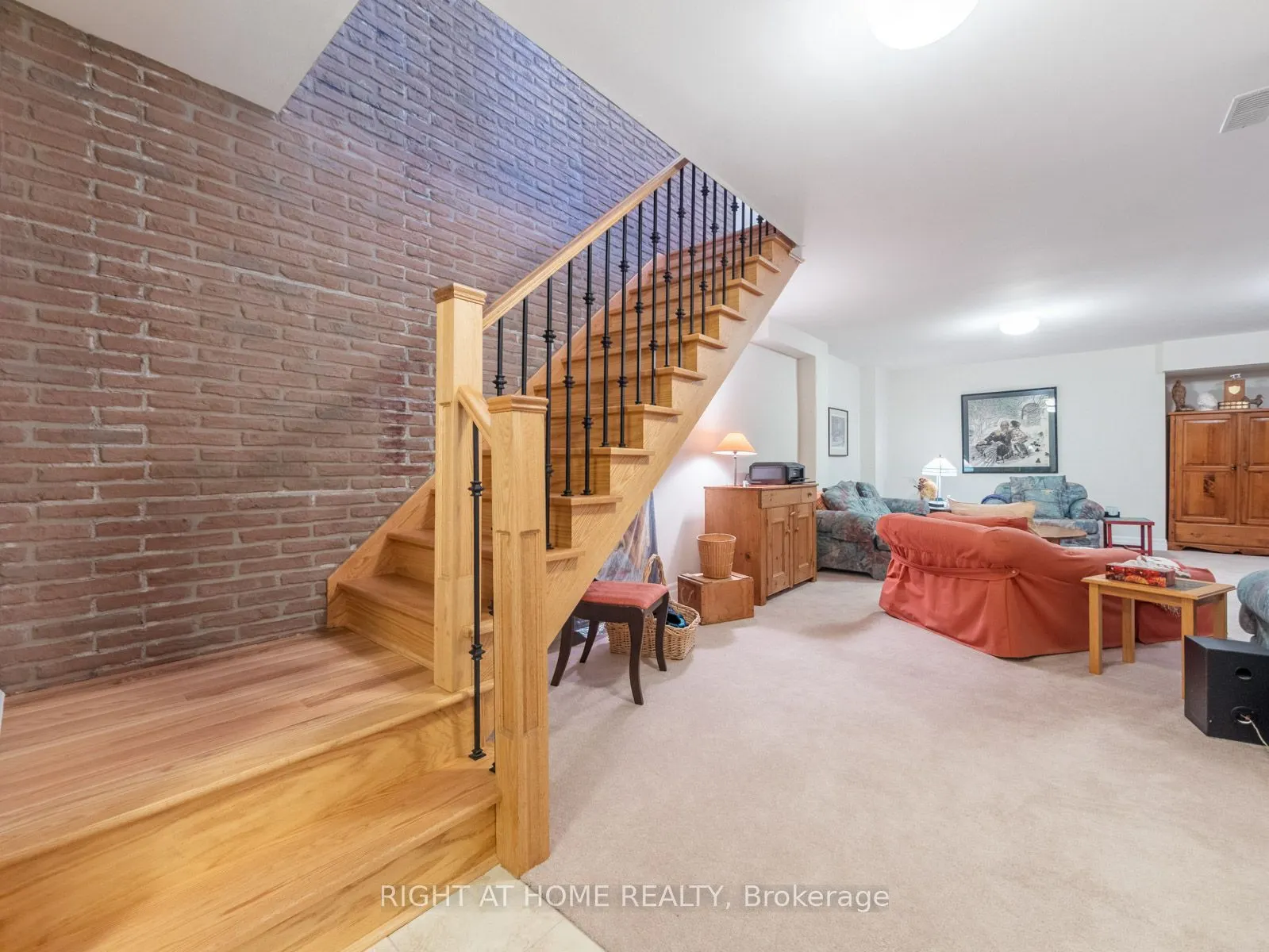 2369 Ontario Street, #26