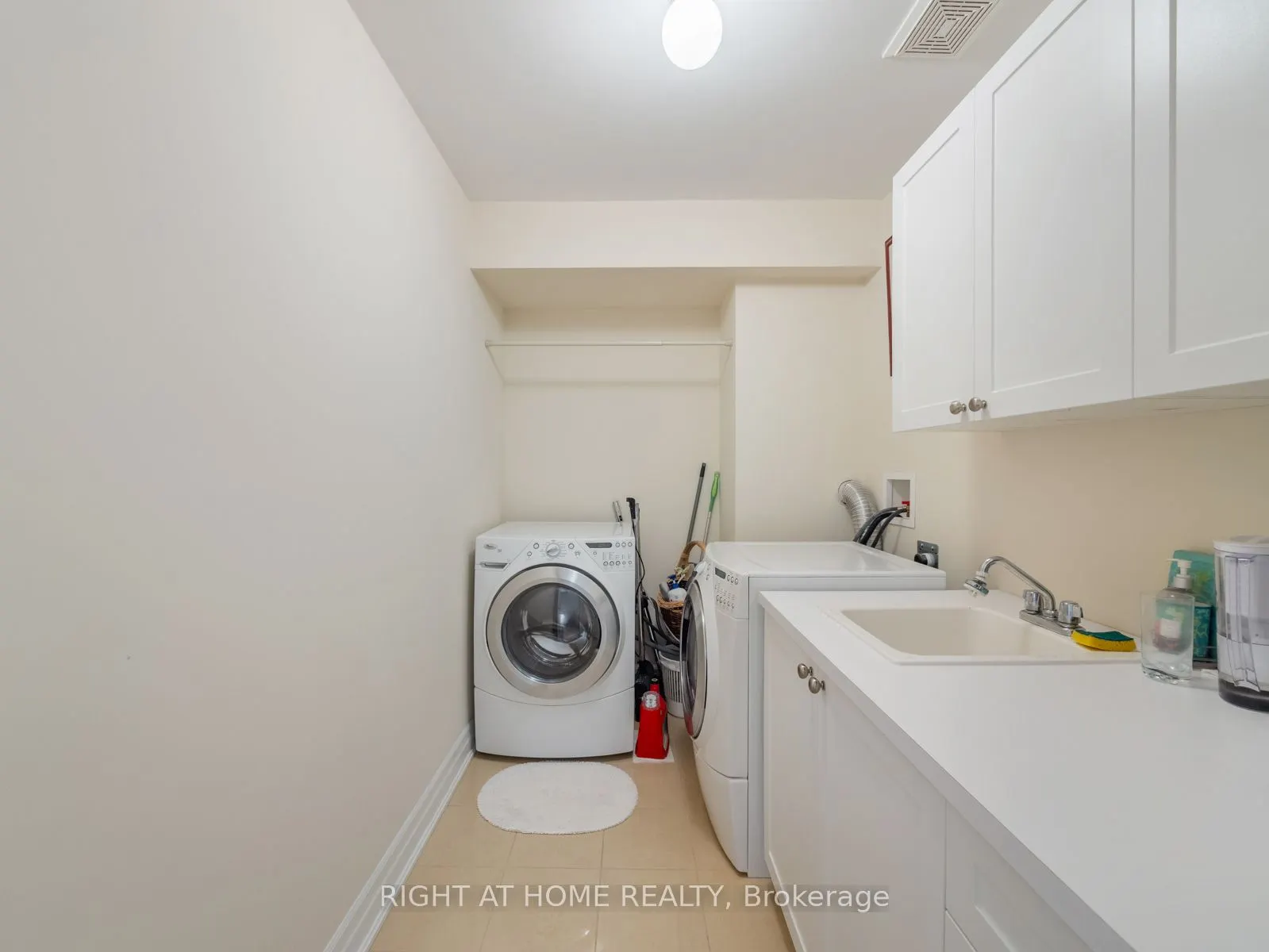 2369 Ontario Street, #26