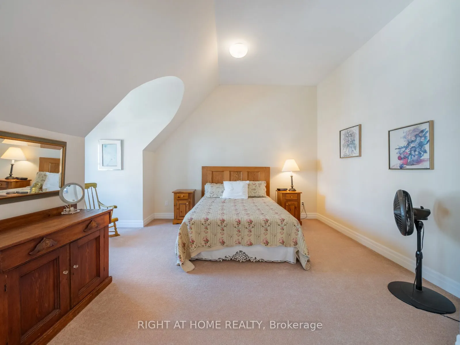 2369 Ontario Street, #26