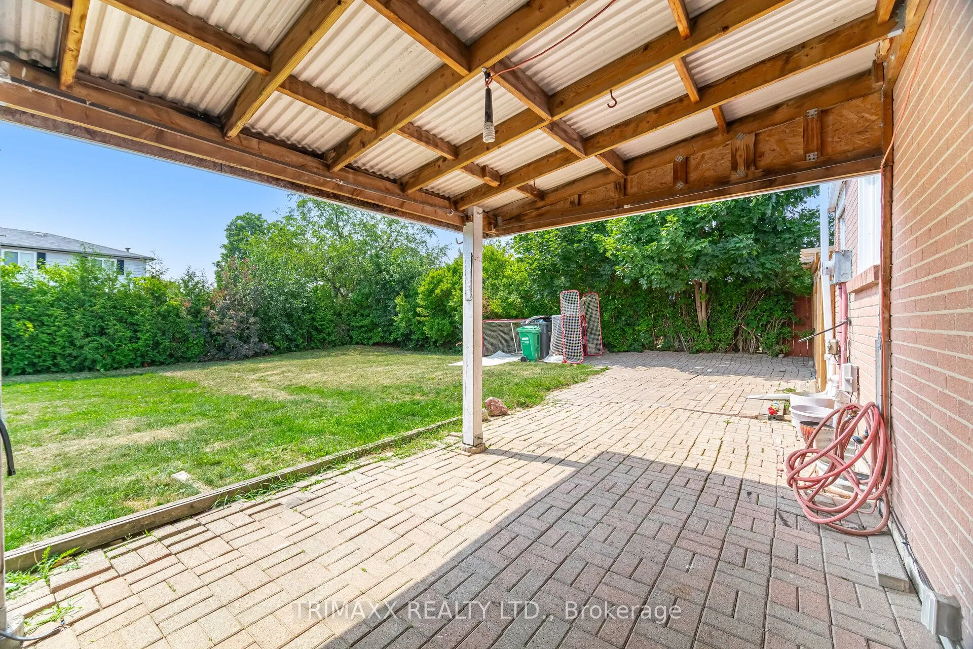 111 Folkstone Crescent