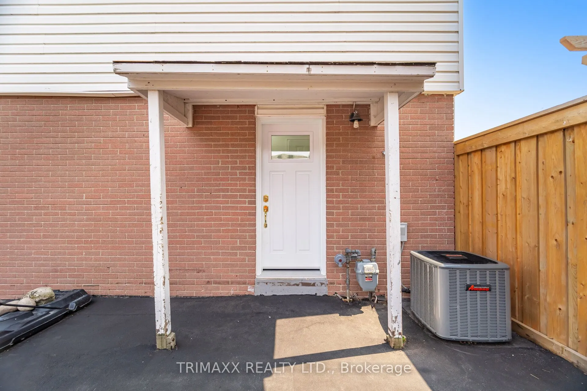 111 Folkstone Crescent