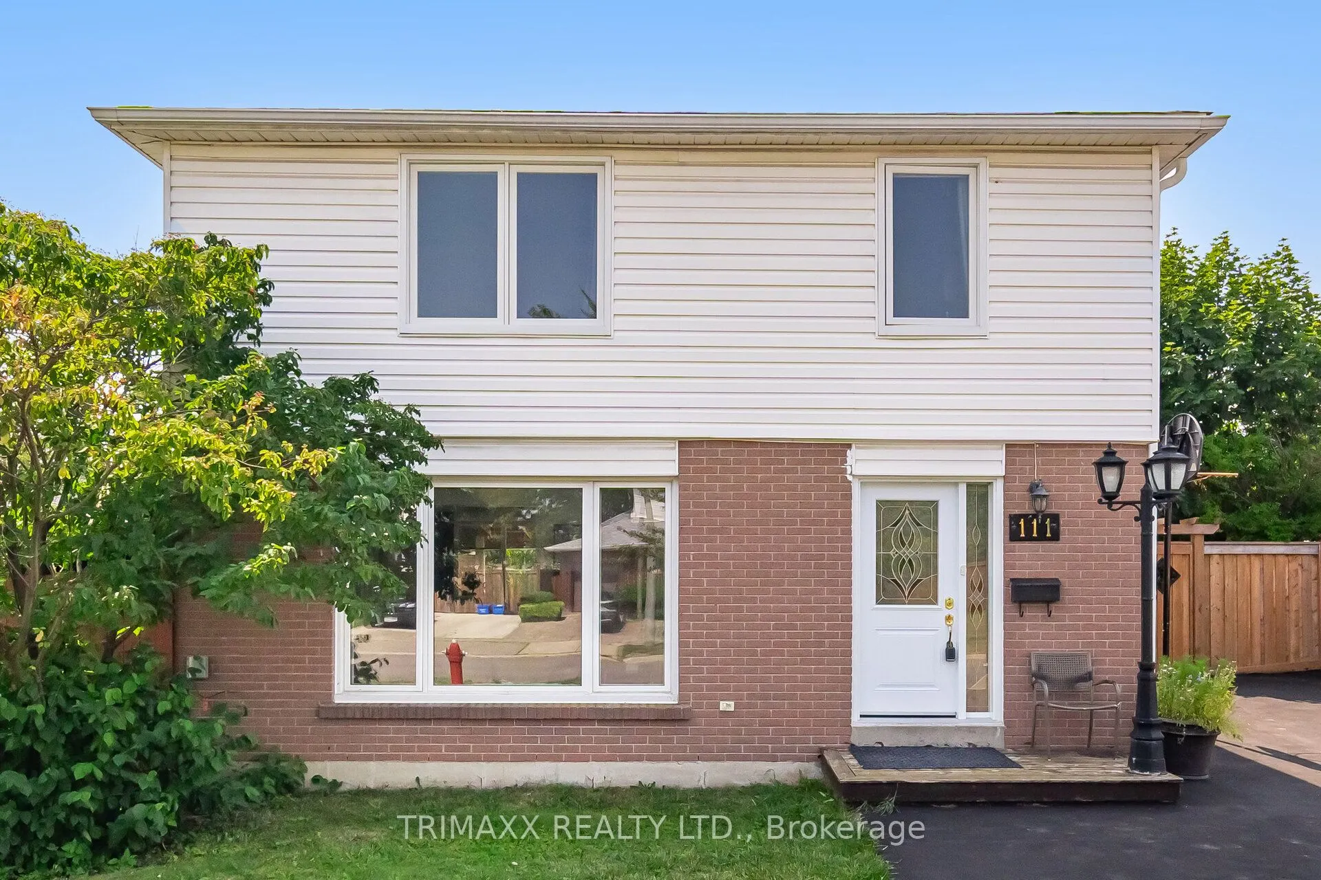 111 Folkstone Crescent