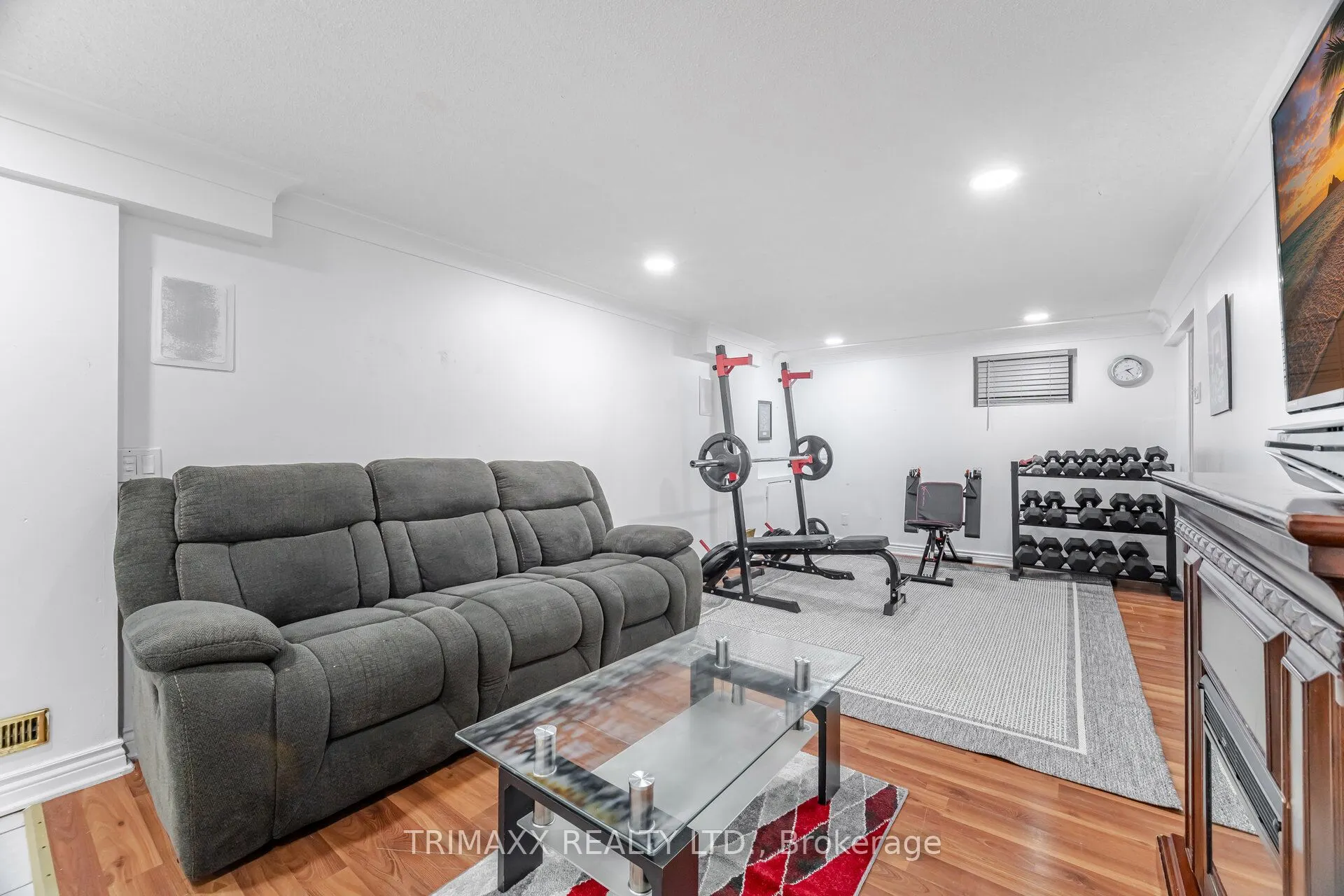 111 Folkstone Crescent