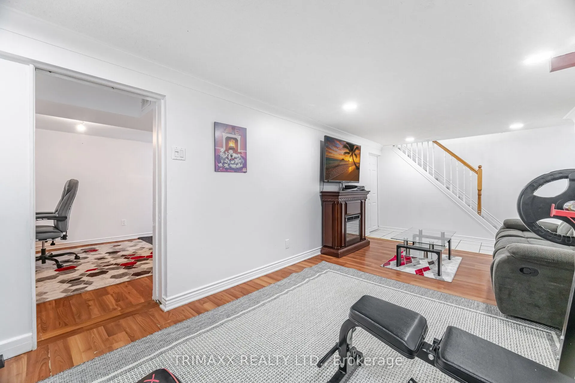 111 Folkstone Crescent