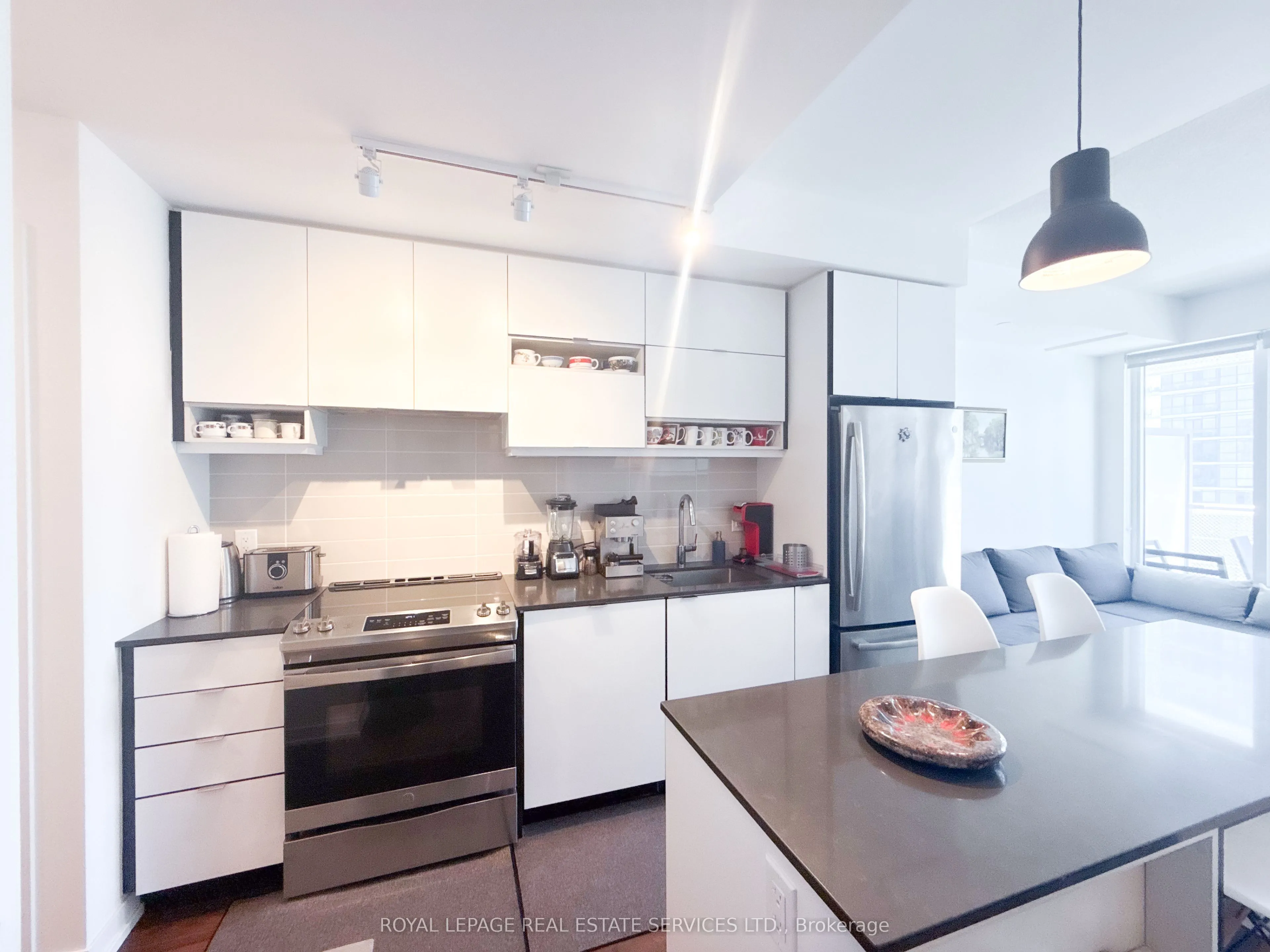 4065 Confederation Parkway, #2312