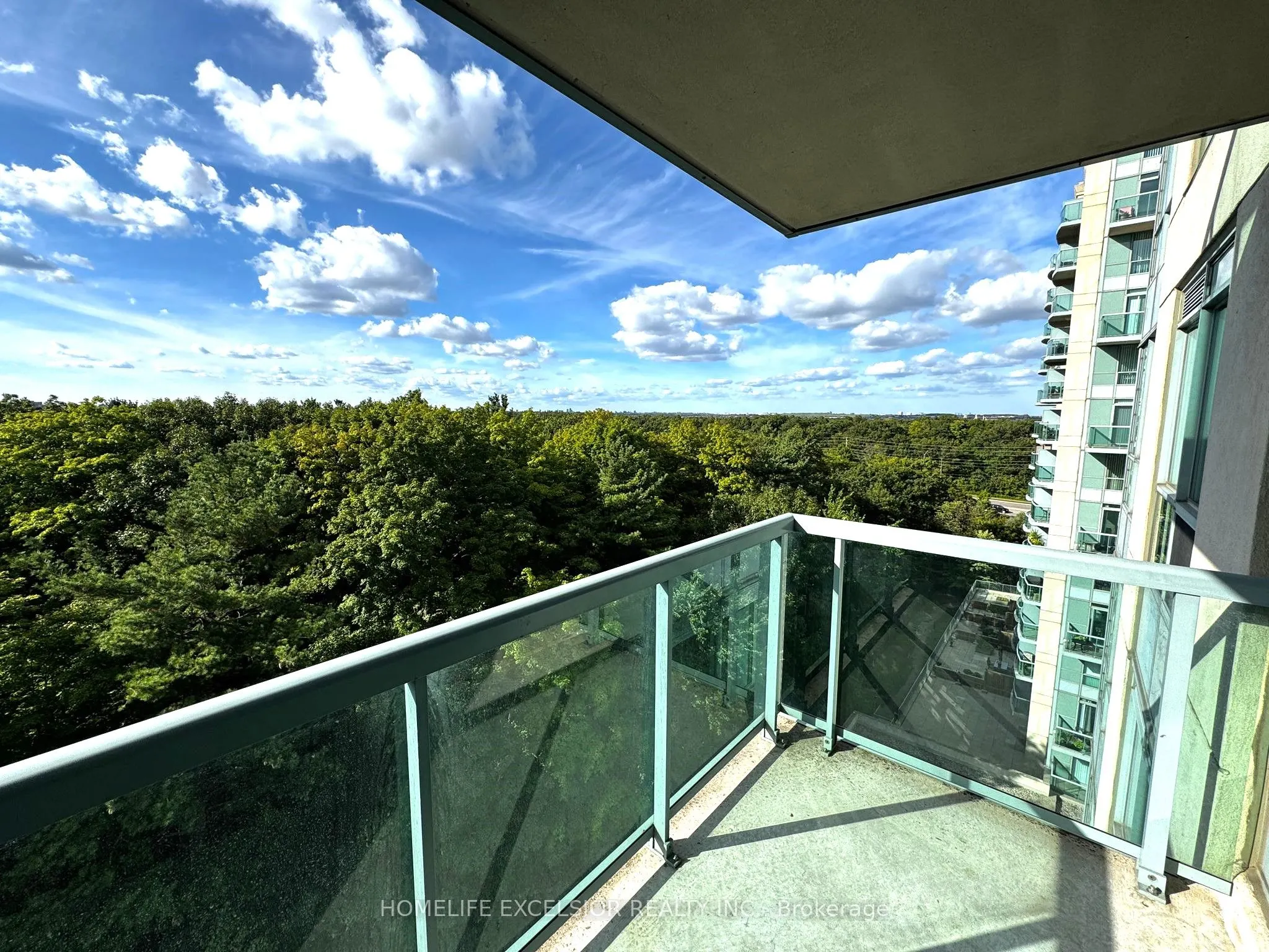 2585 Erin Centre Boulevard, #1001