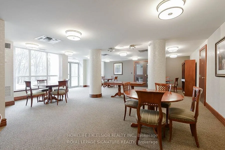 2585 Erin Centre Boulevard, #1001