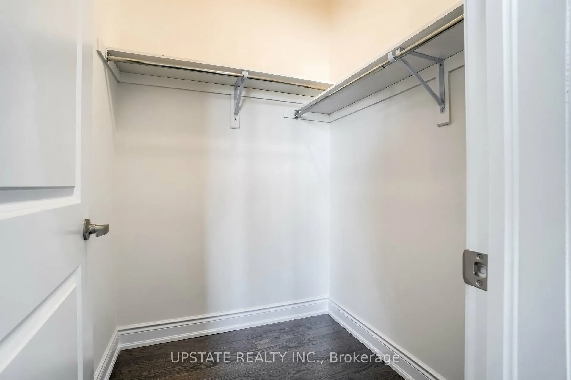27 Valleyway Drive
