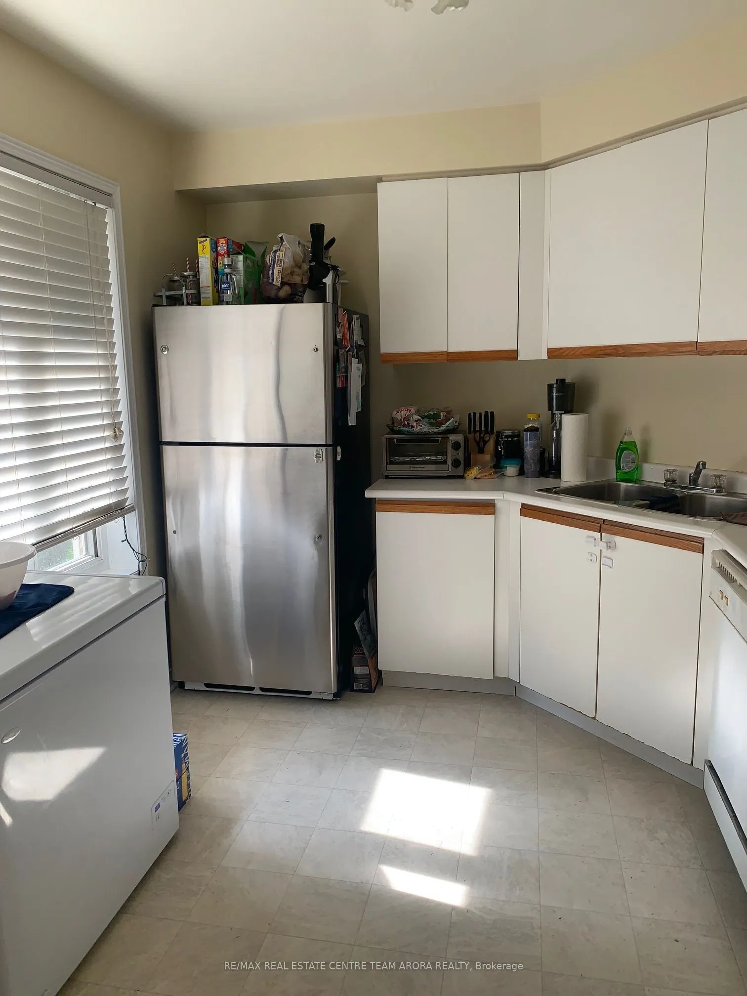 82 Mullis Crescent, #Main & 2nd