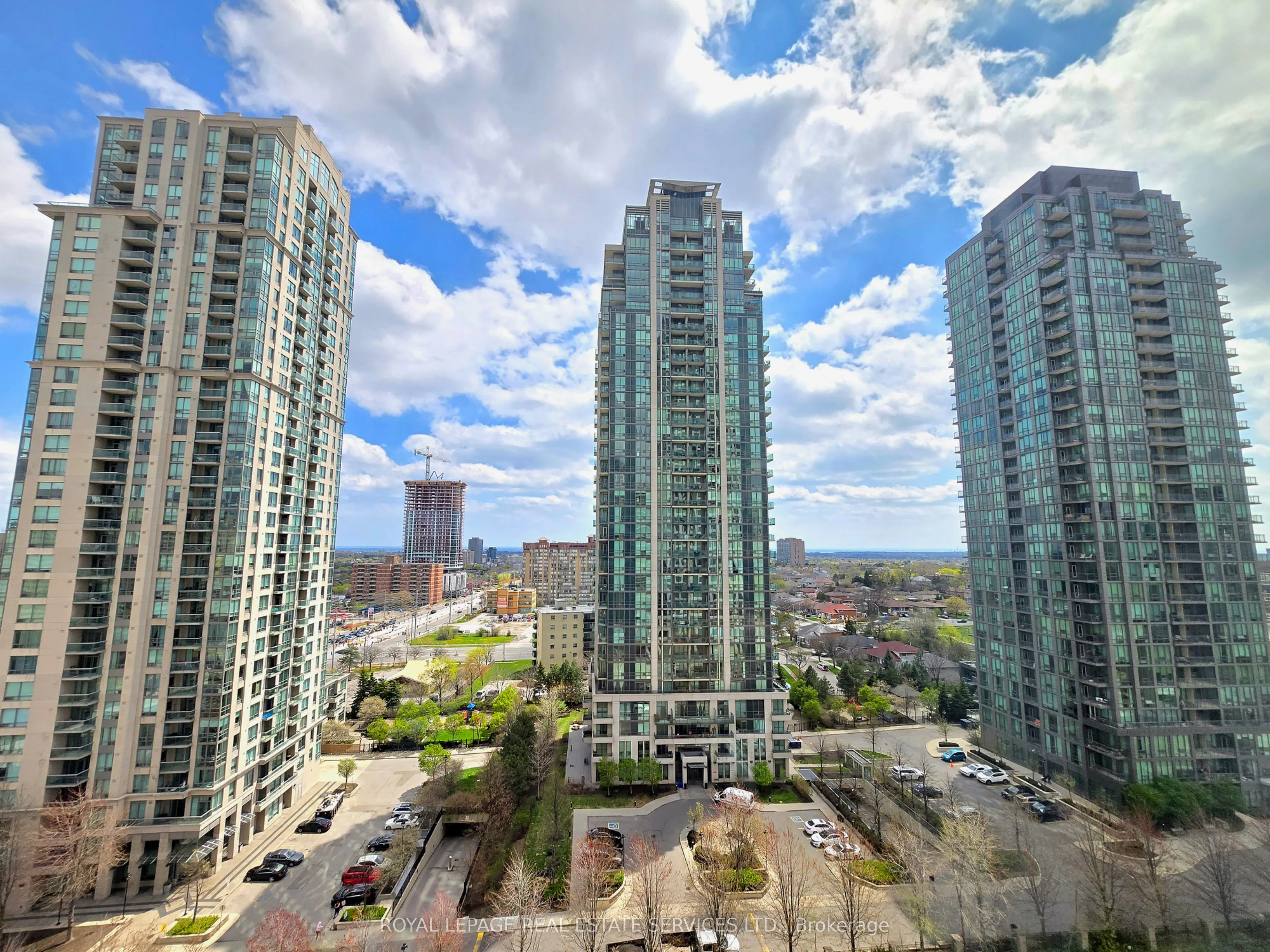 30 Elm Drive W, #1108