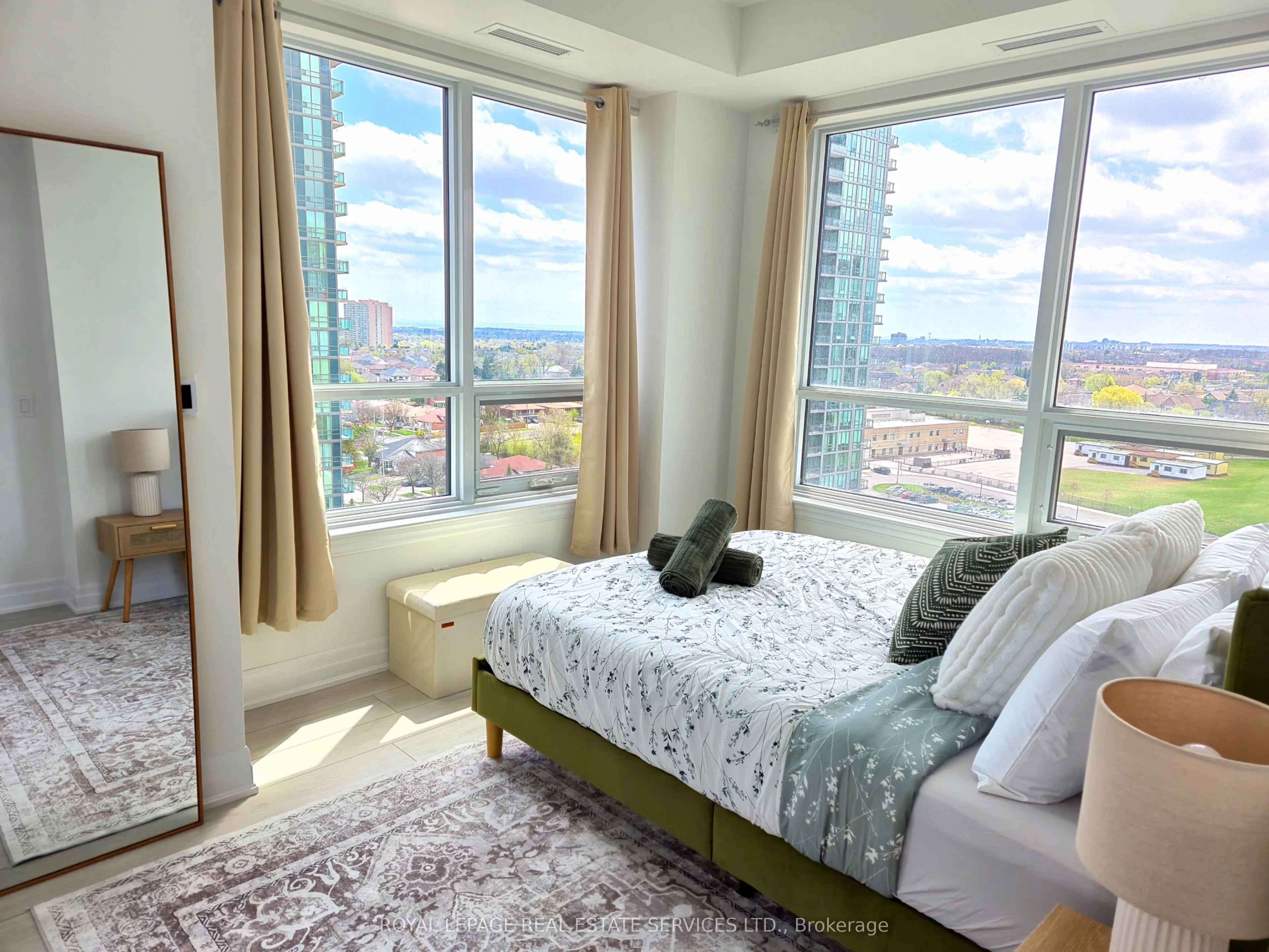30 Elm Drive W, #1108