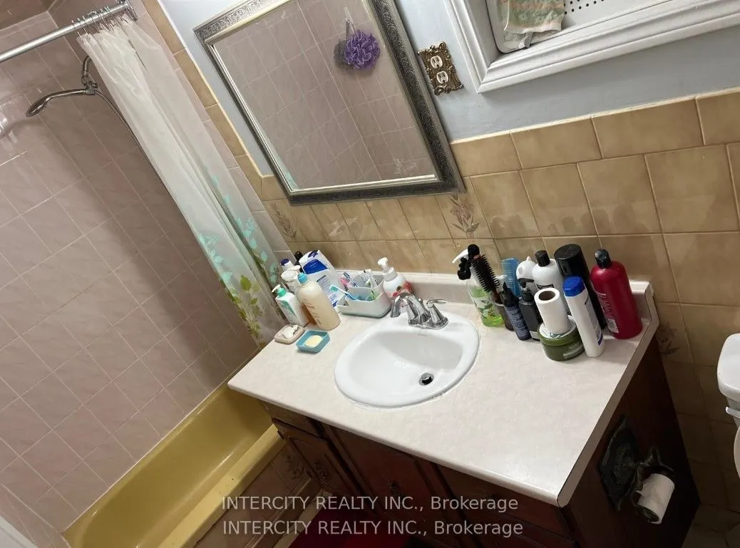 308 Centre Street N, #Bsmt