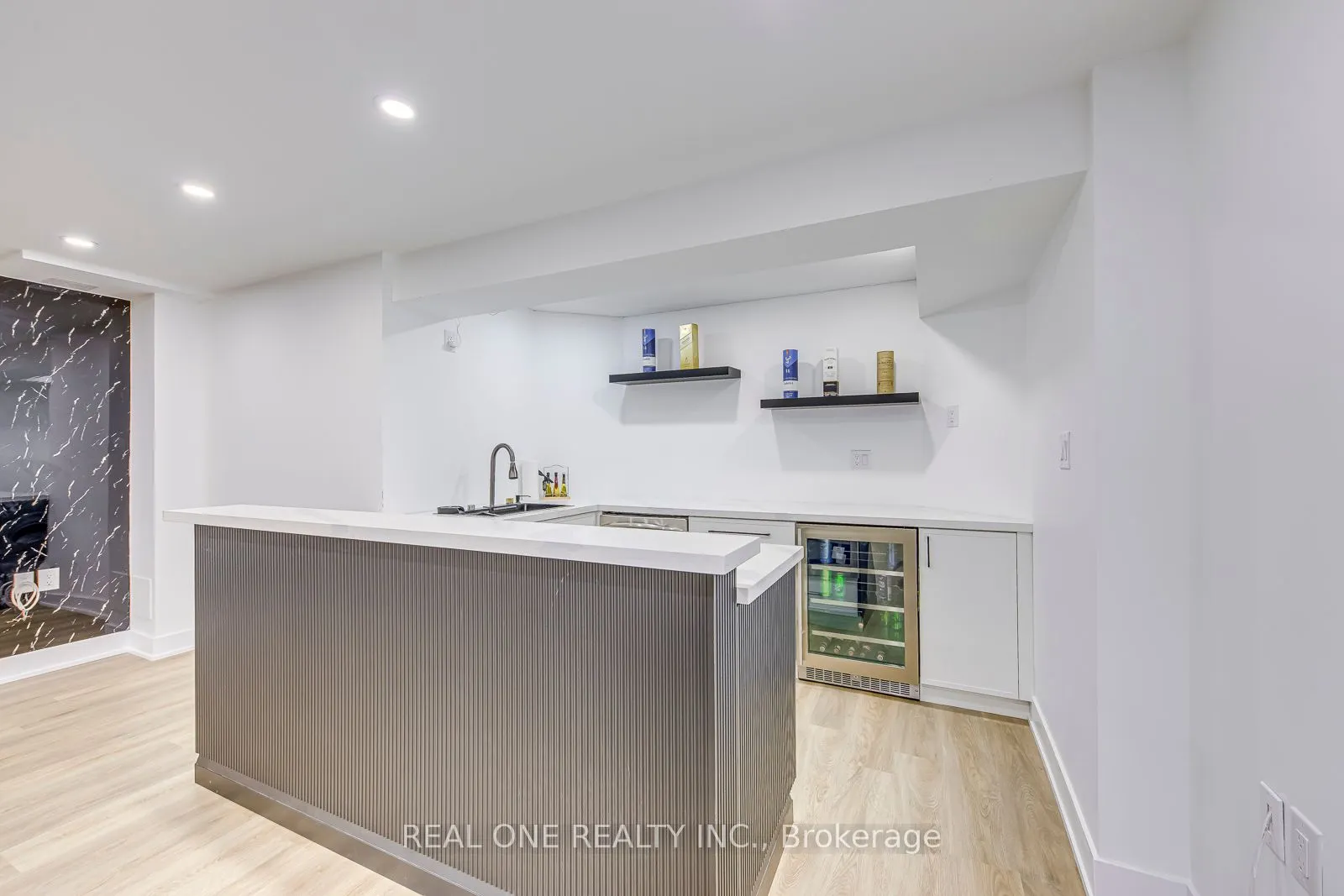 2240 Pine Glen Road