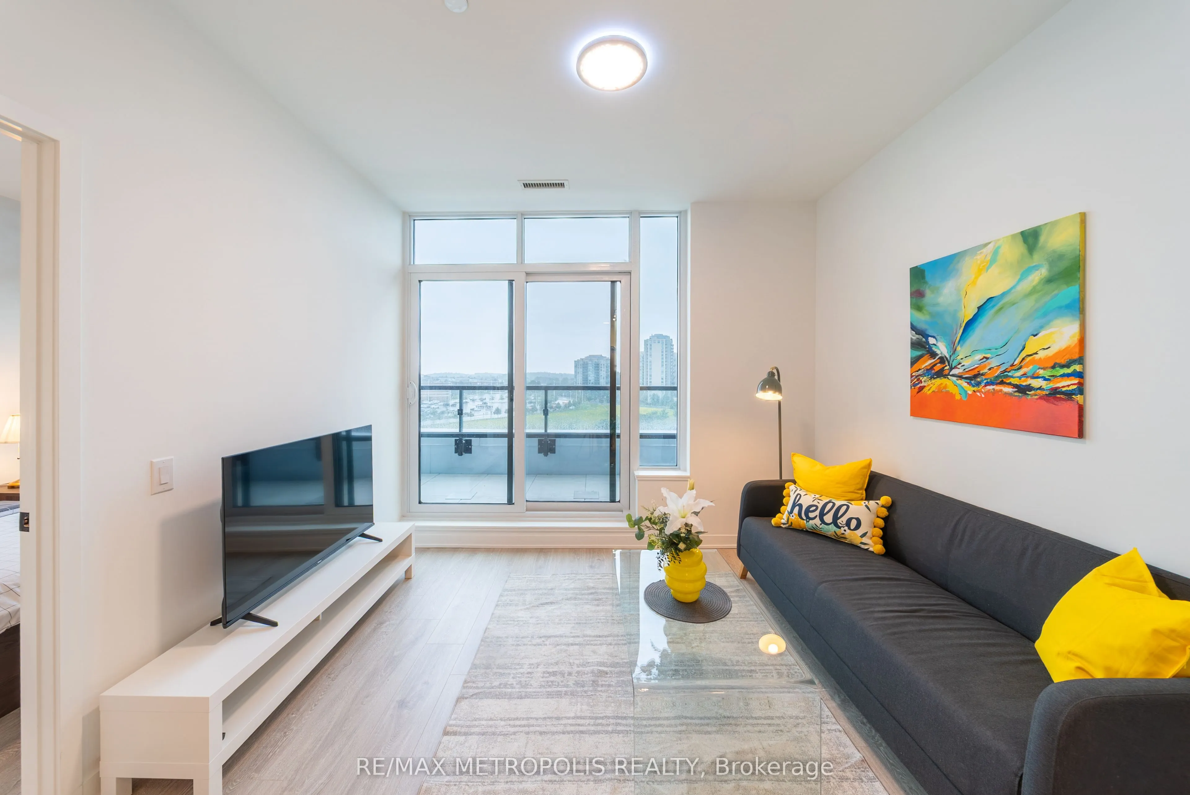 2495 Eglinton Avenue W, #807