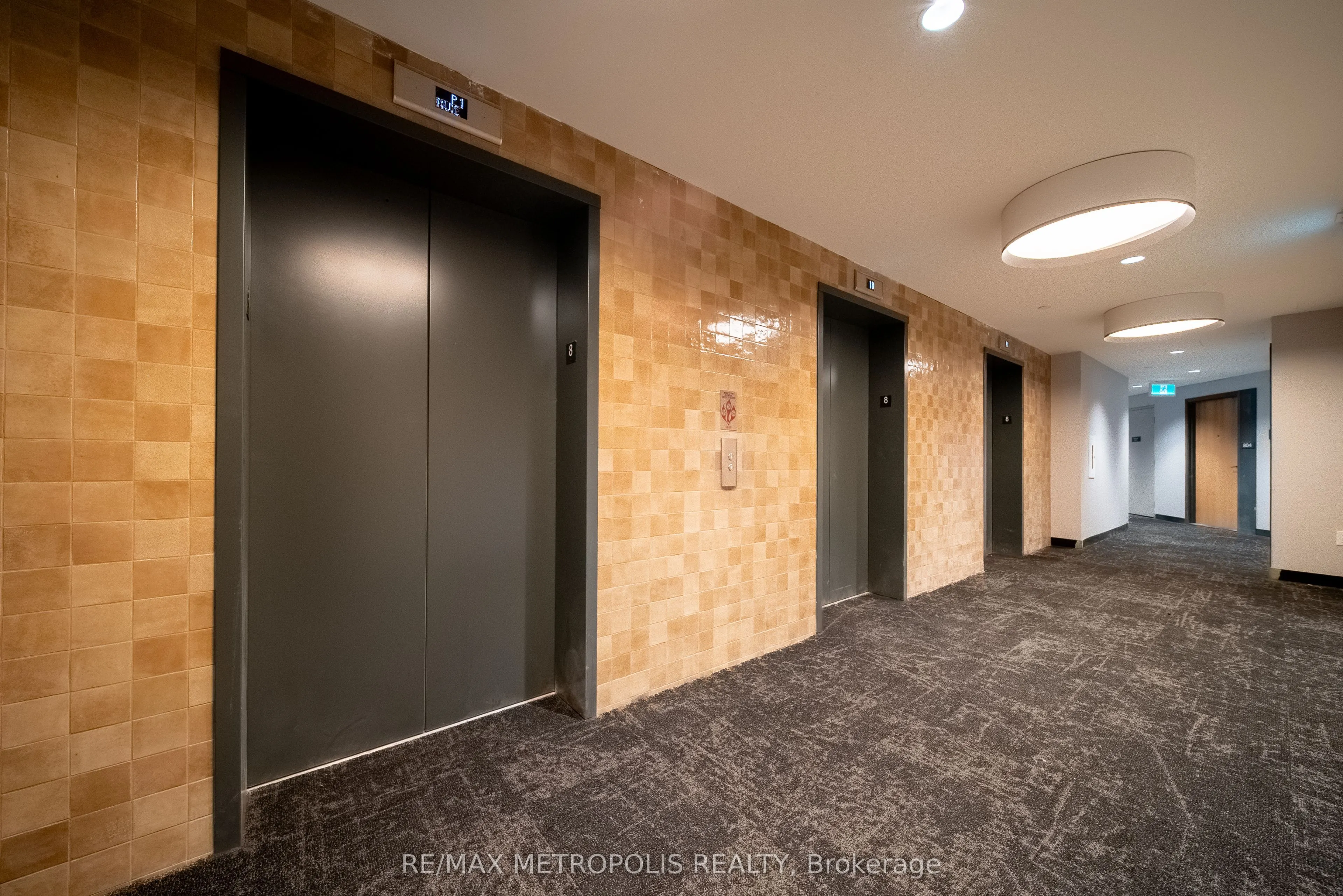 2495 Eglinton Avenue W, #807