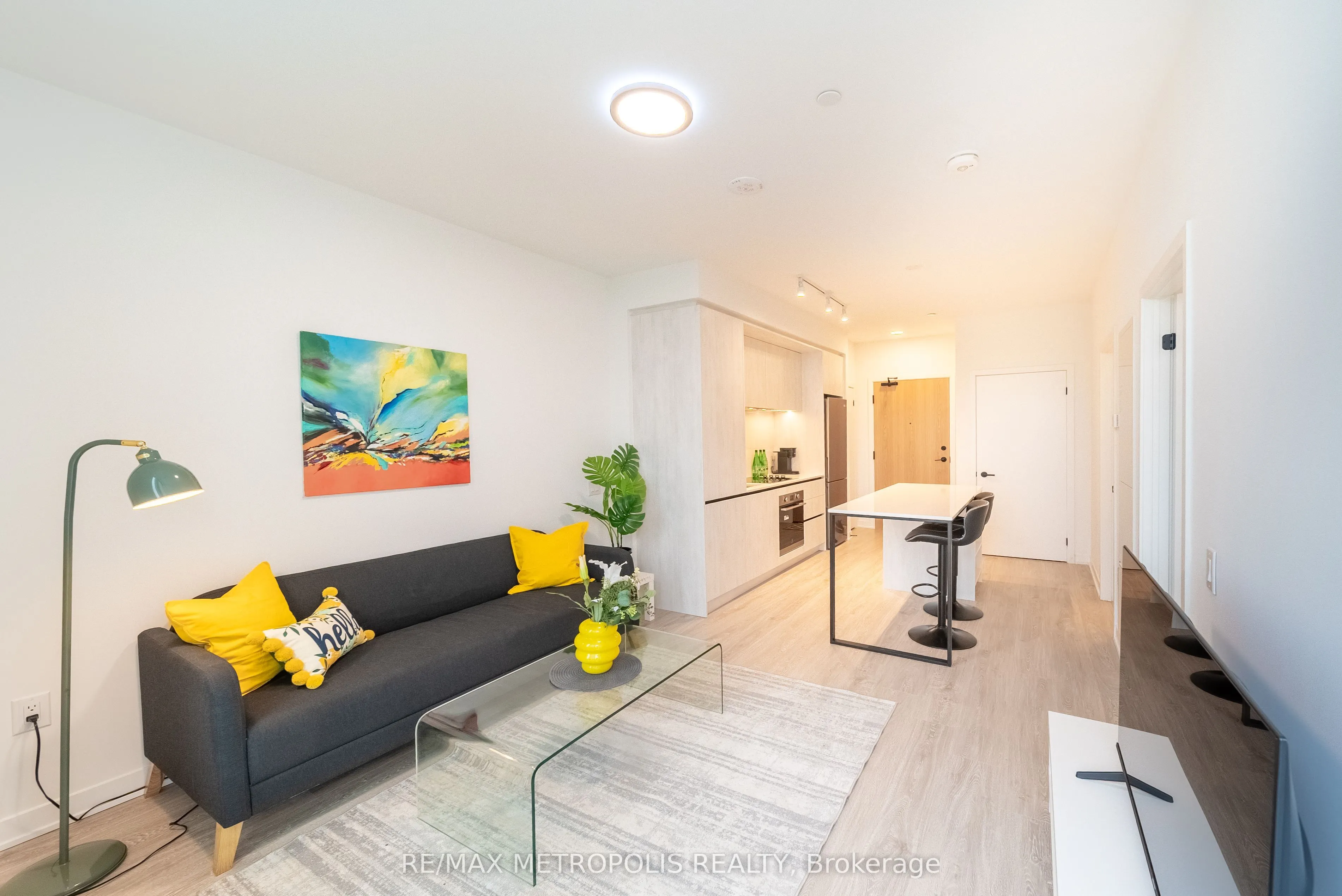 2495 Eglinton Avenue W, #807
