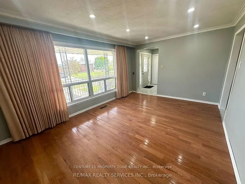 7600 Middleshire Drive, #Upper