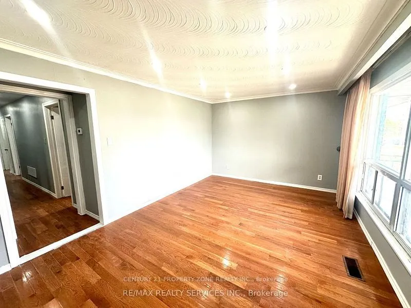 7600 Middleshire Drive, #Upper