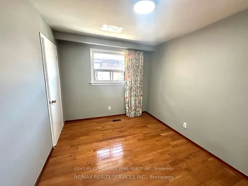 7600 Middleshire Drive, #Upper