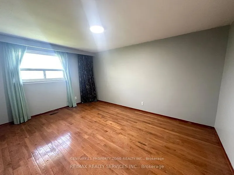 7600 Middleshire Drive, #Upper